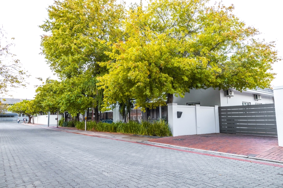 6 Bedroom Property for Sale in Paarl Central Western Cape